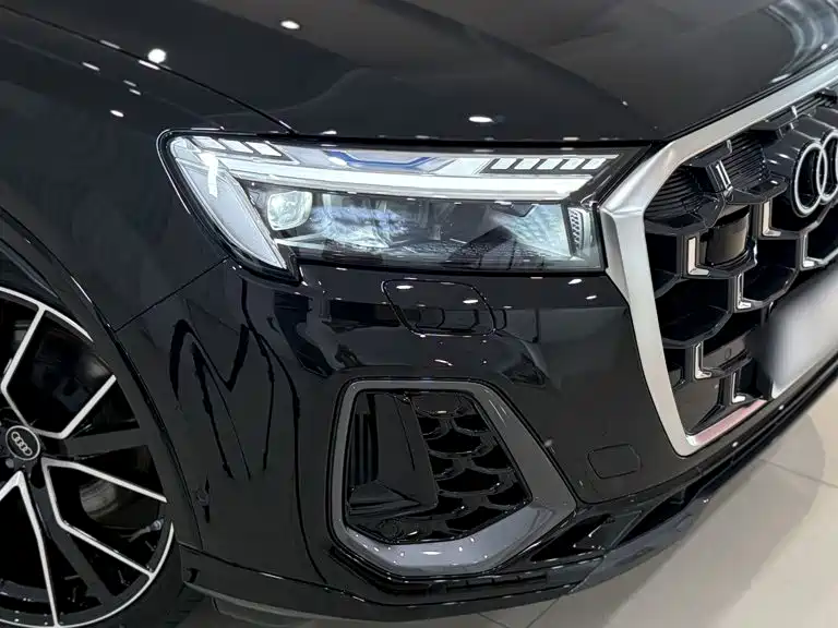 Audi Q7 2024 55 TFSI quattro S line Luxury