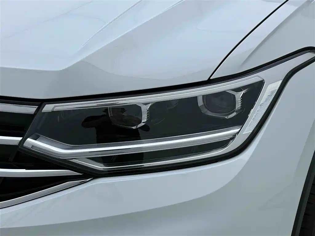 Volkswagen Tiguan L L 2024 330TSI AT R-Line