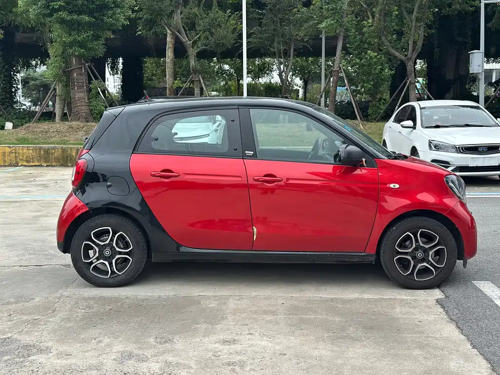 smart Smart Forfour — миниатюра 9