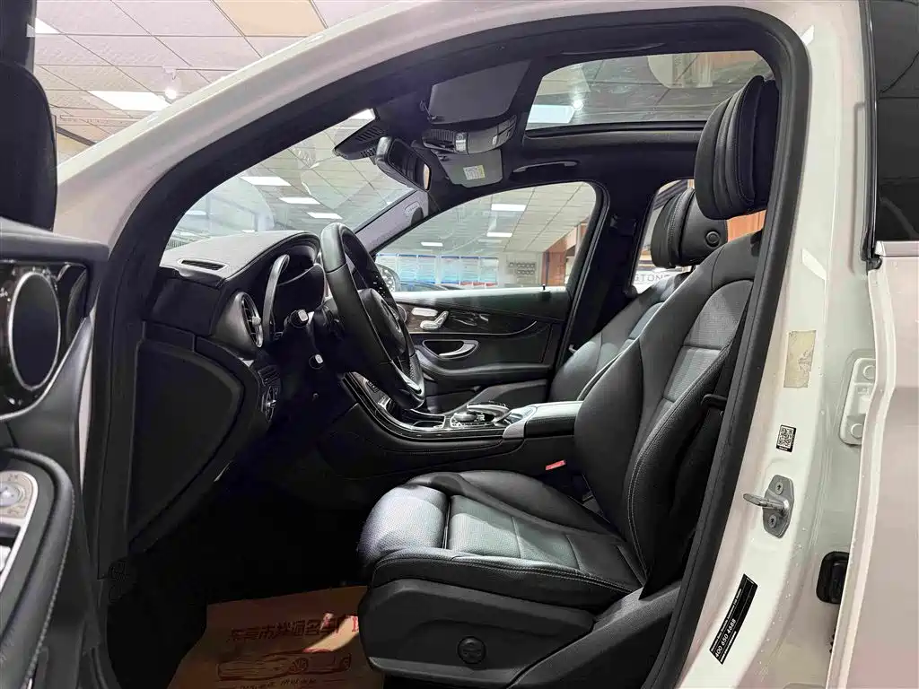 Mercedes-Benz GLC 2017 GLC 260 4MATIC