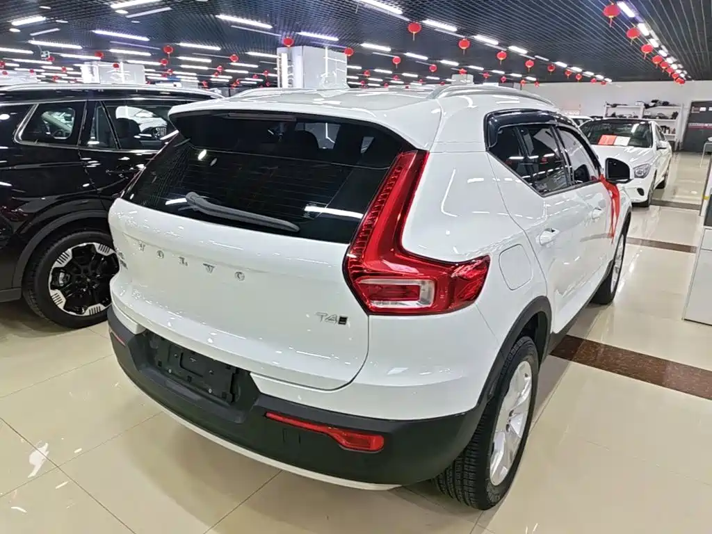 Volvo XC40 — миниатюра 7