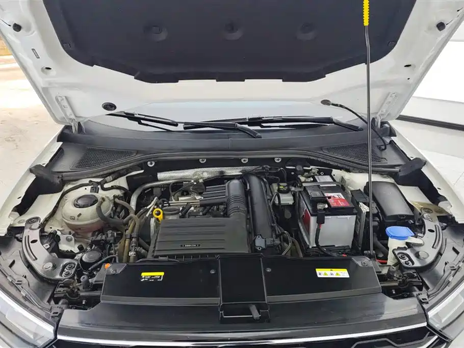 VOLKSWAGEN T ROC EXPLORING SONGS