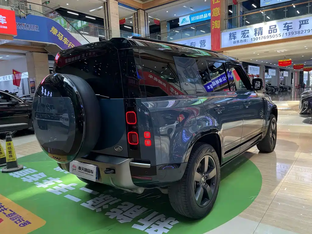 Land Rover Defender — миниатюра 6