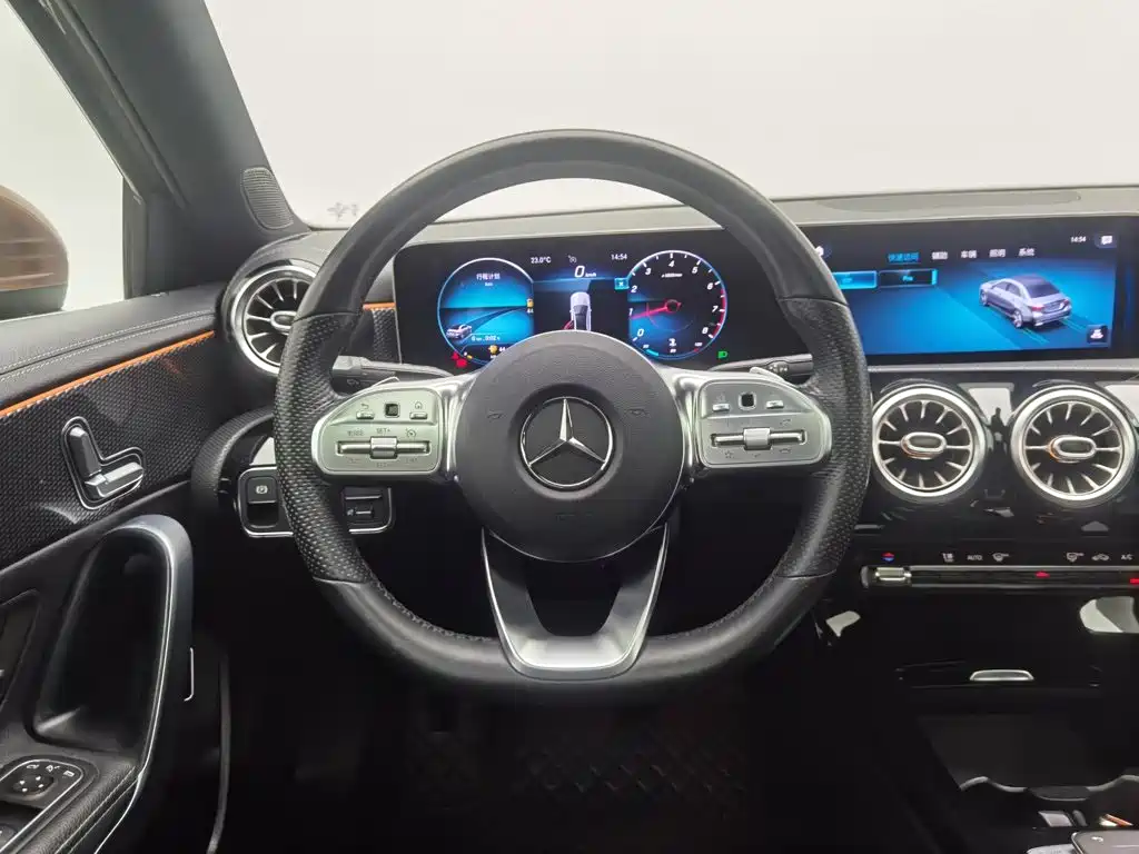 Mercedes-Benz A-Class — миниатюра 11