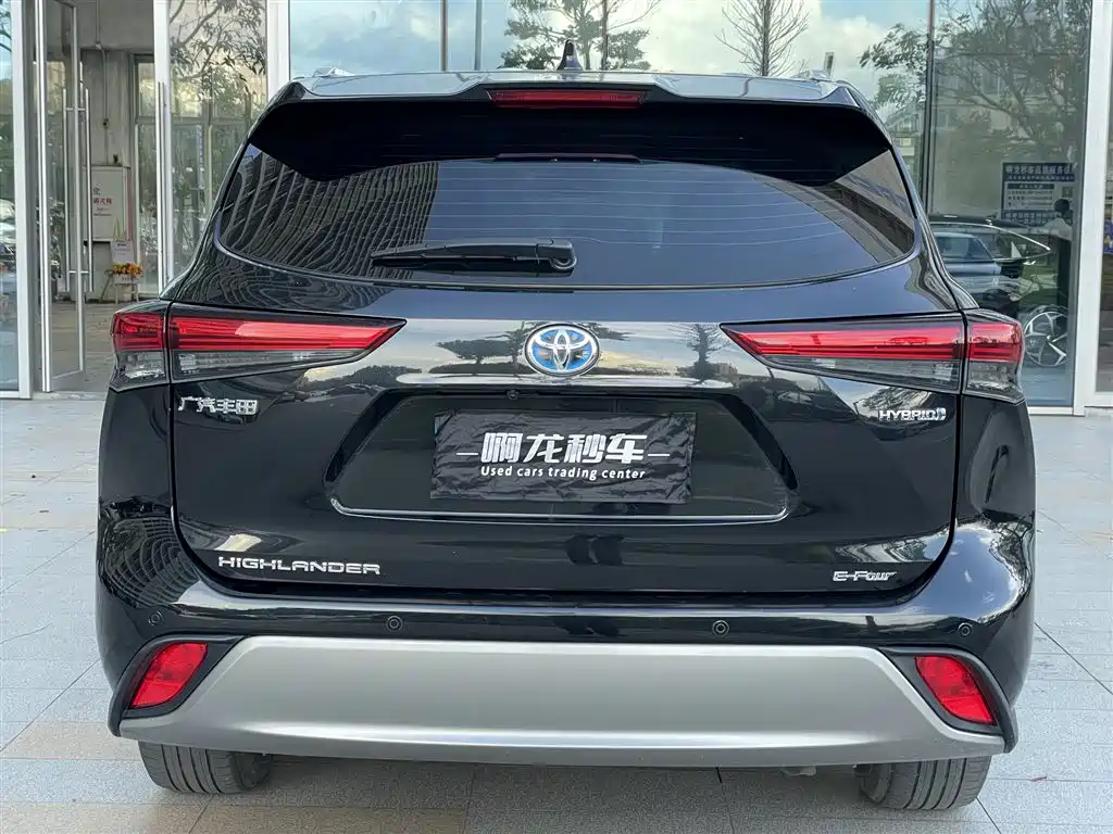 Toyota Highlander 2023 2.5L Luxury 7 мест