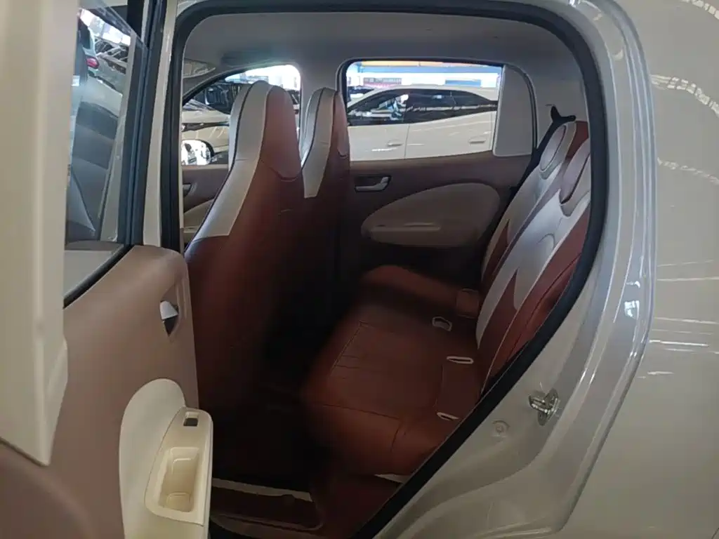 Wuling MINIEV — миниатюра 17