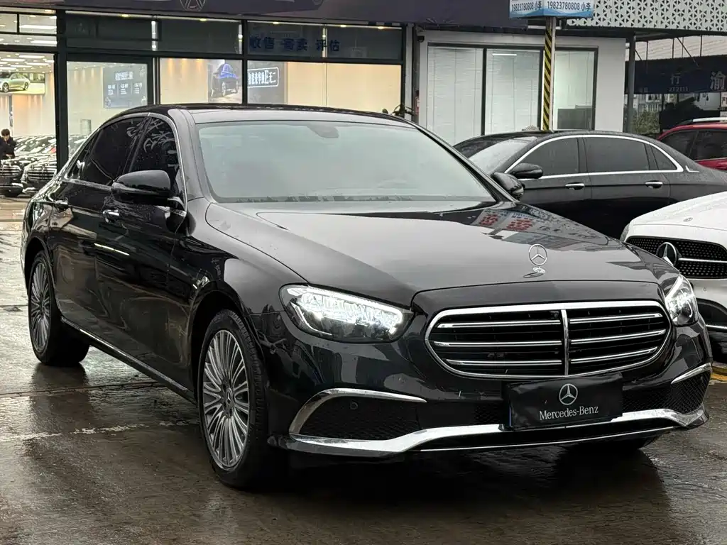 MERCEDES-BENZ E CLASS