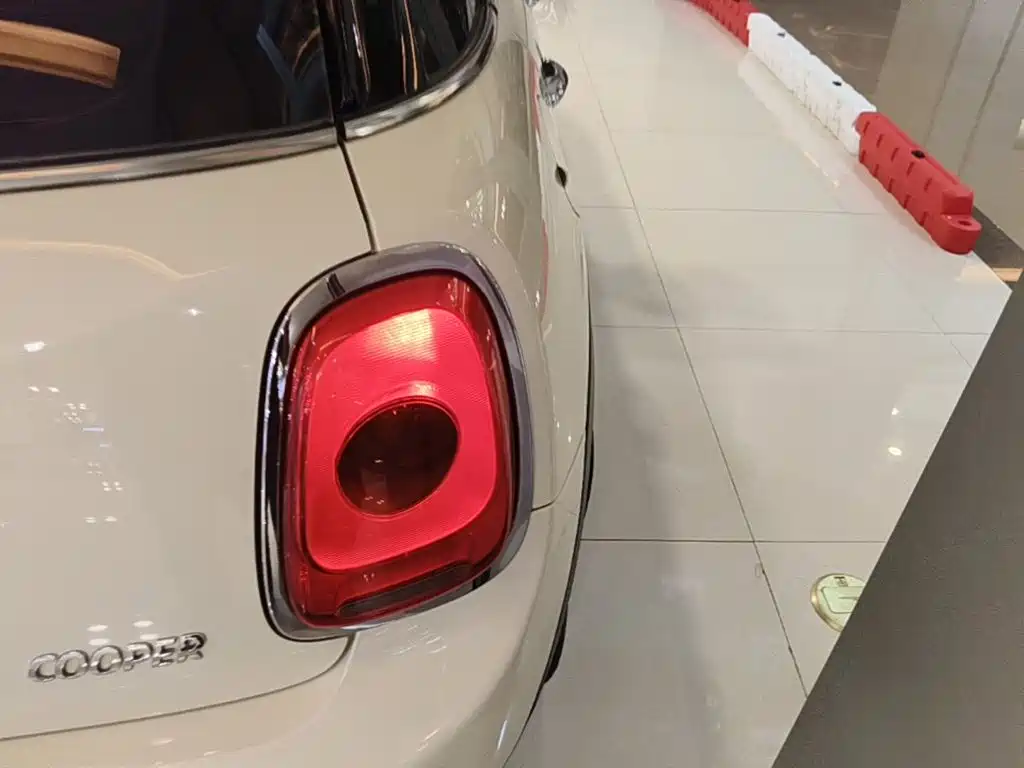MINI Mini — миниатюра 8