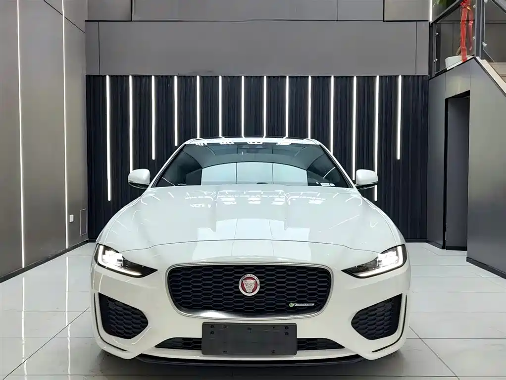 Jaguar XEL 2020 2.0T 200PS R-DYNAMIC S Sport