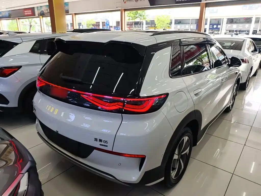 BYD Sealion 05 EV — миниатюра 7