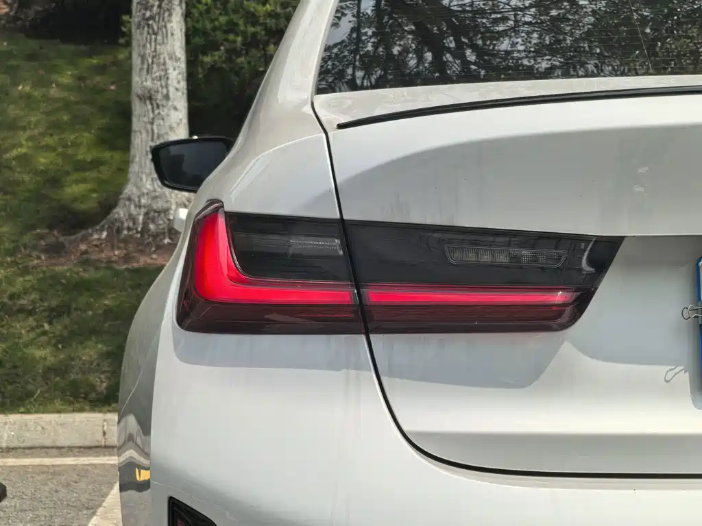 BMW 3 Series — миниатюра 13