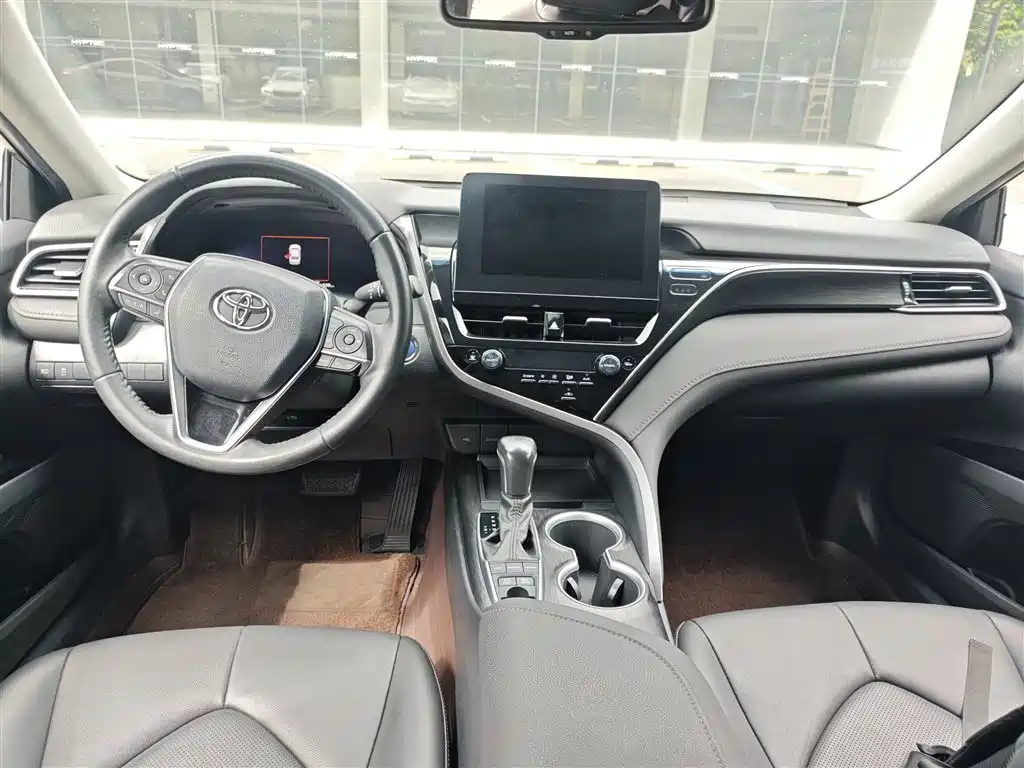 Toyota Camry 2021 2.5HG Luxury