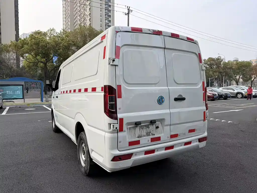 Dongfeng EM26 2023 Standard 41.472kWh