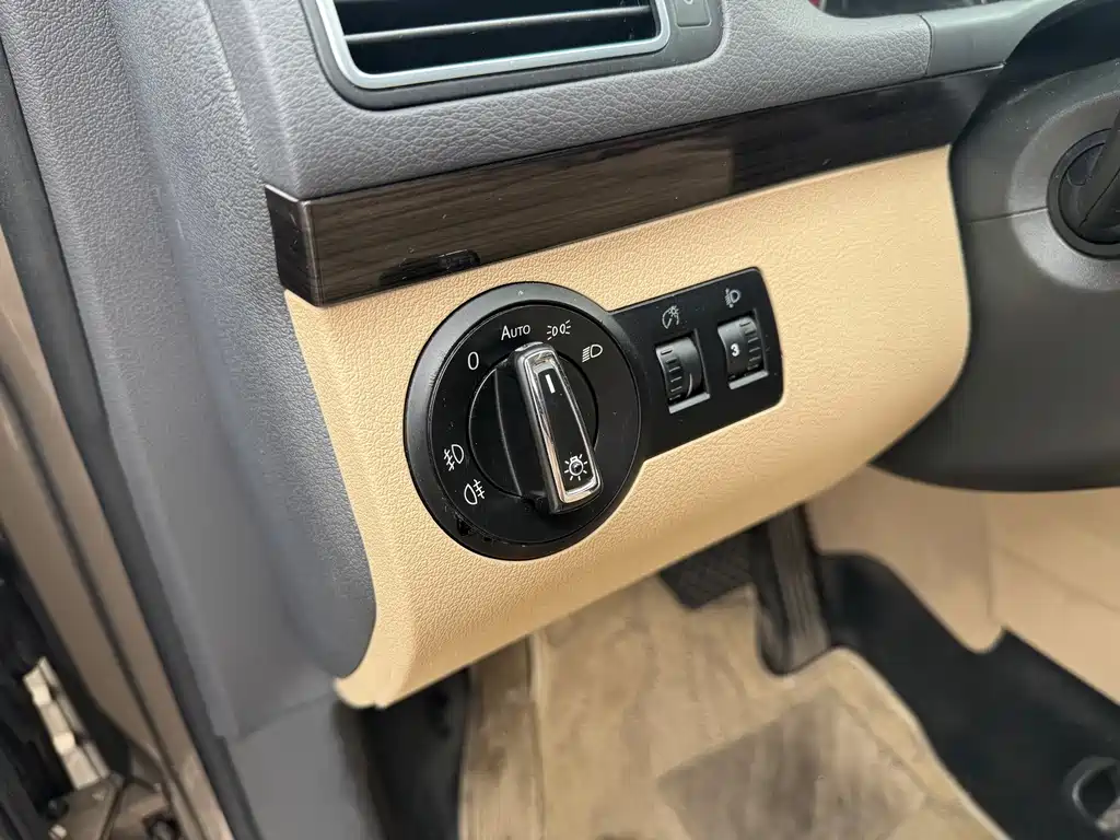 Volkswagen Touran — миниатюра 10