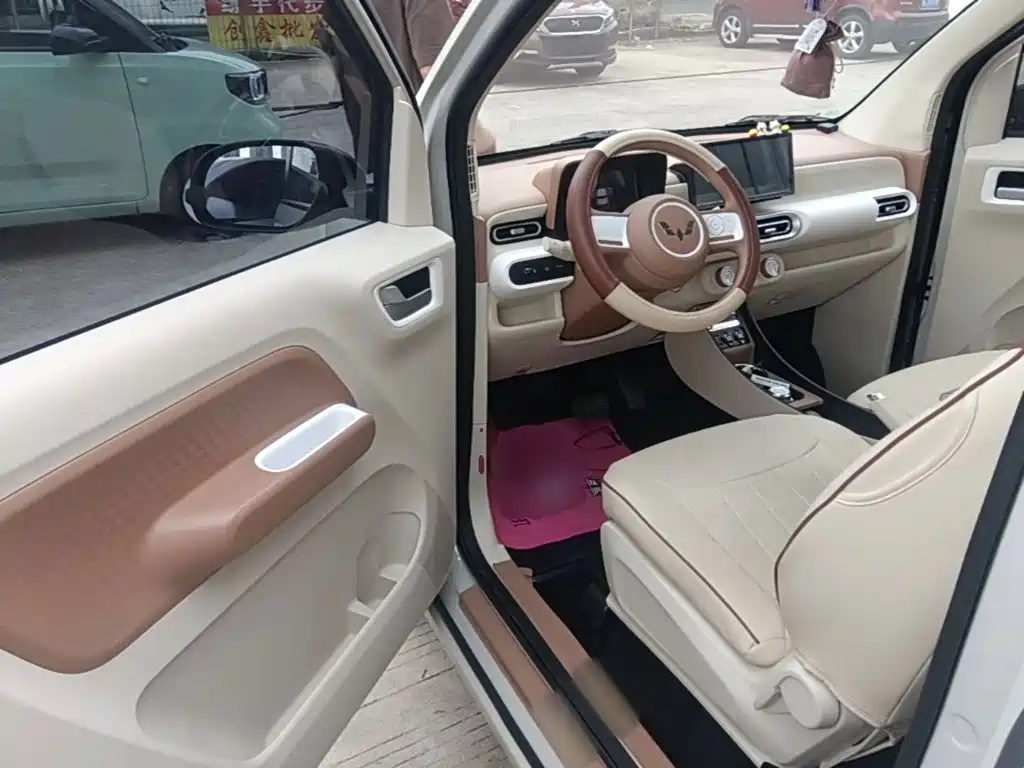 Wuling MINIEV — миниатюра 16