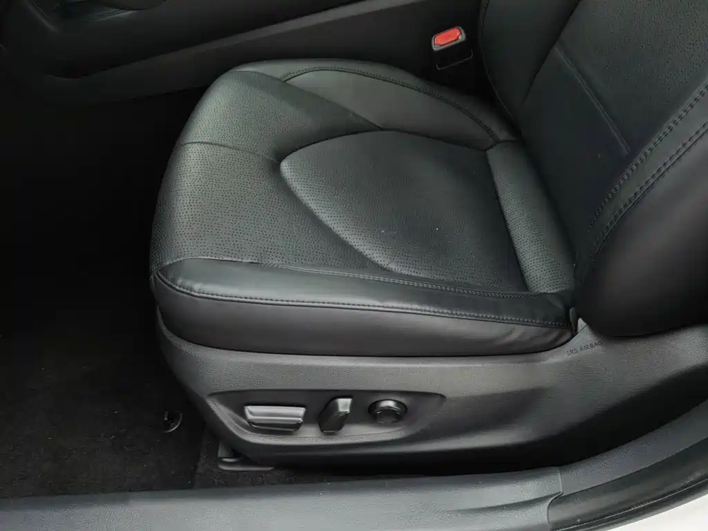 Toyota Avalon — миниатюра 20