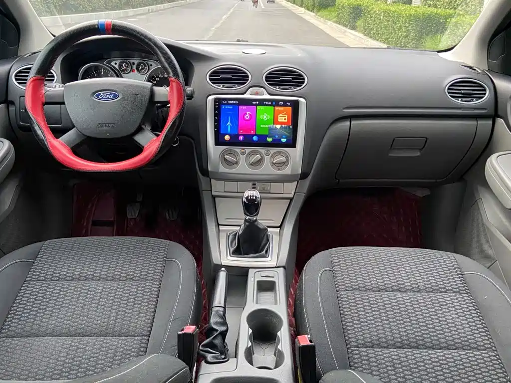 Ford Focus — миниатюра 10