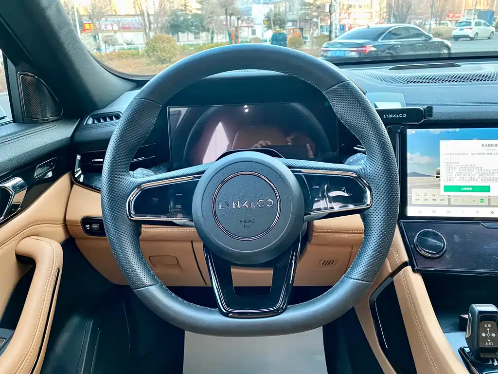 LYNK 09