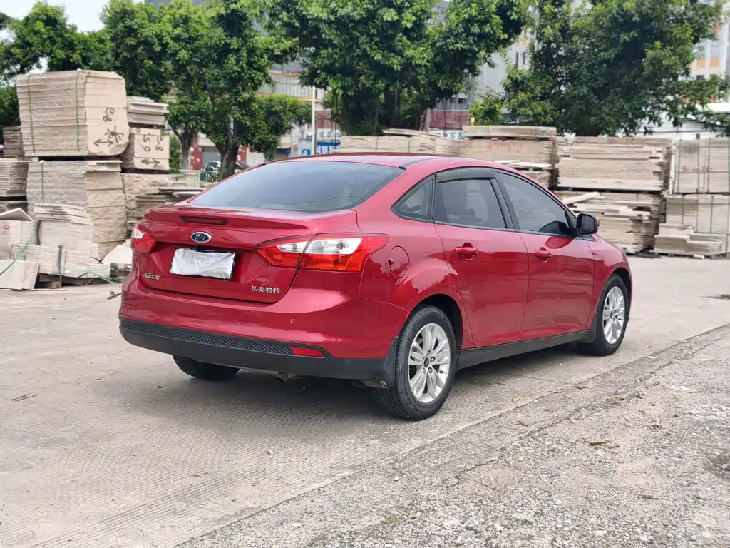 Ford Focus — миниатюра 6