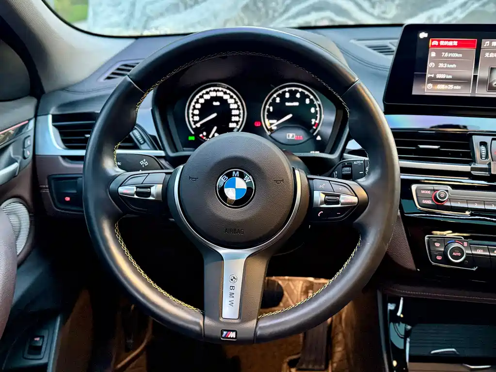 BMW X2 2023 sDrive25i M Sport