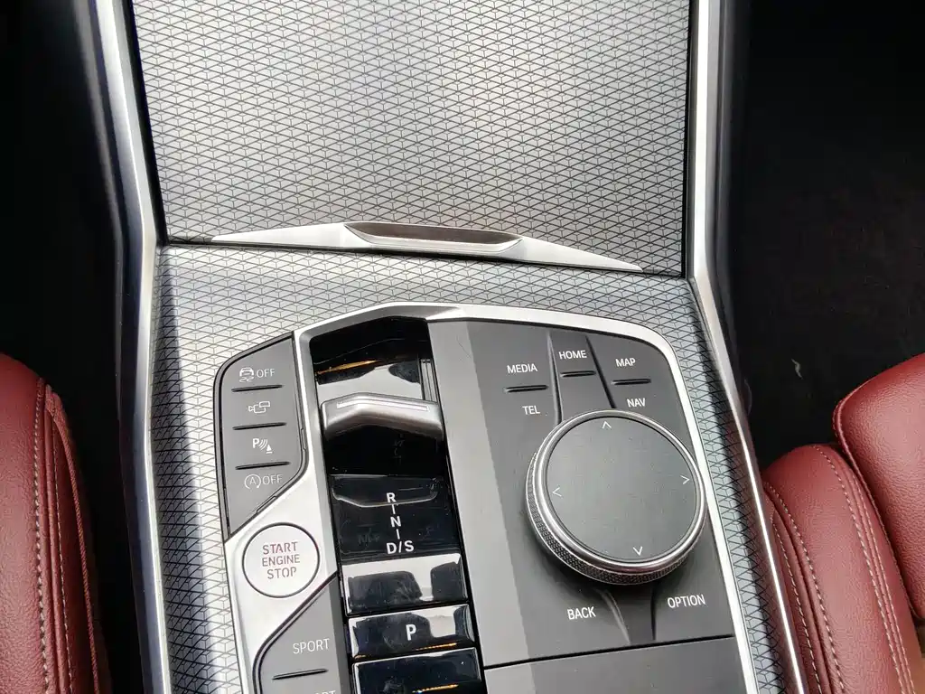 BMW 3 Series — миниатюра 12