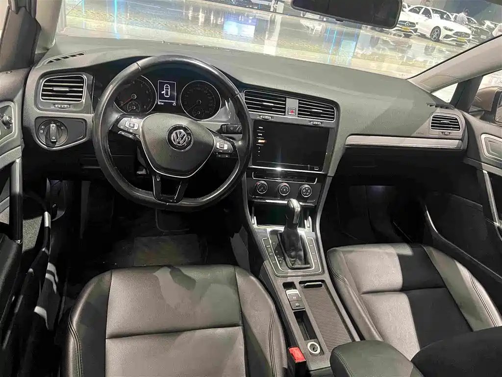 Volkswagen Golf — миниатюра 8