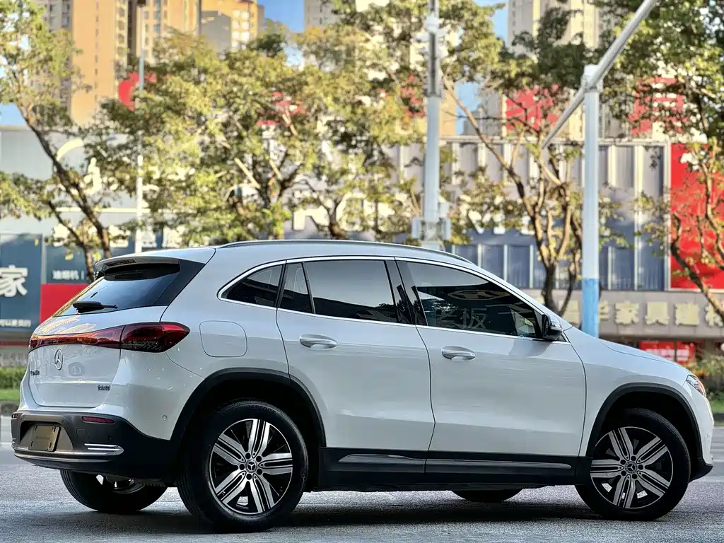 Mercedes-Benz EQA — миниатюра 9