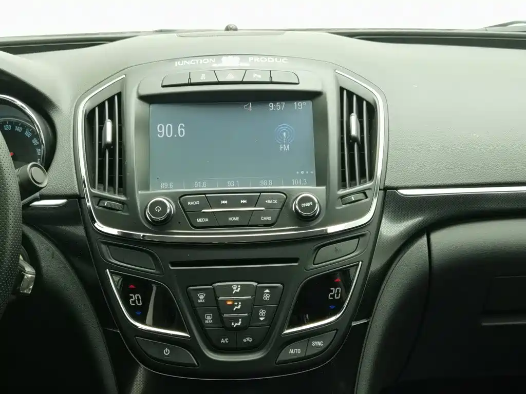 Buick Regal — миниатюра 12