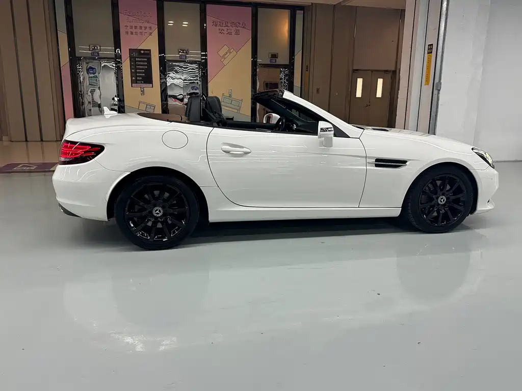 Mercedes-Benz SLC — миниатюра 15