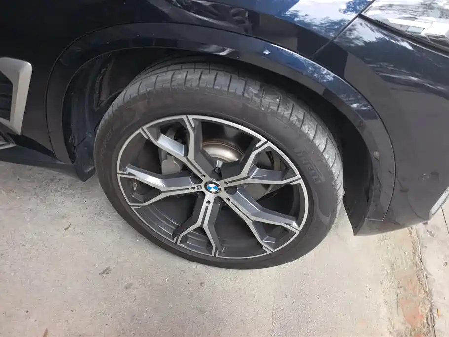 BMW X5 2023 xDrive 30Li Premium M Sport