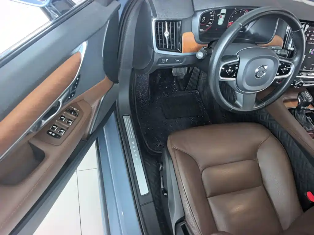 Volvo S90 — миниатюра 16