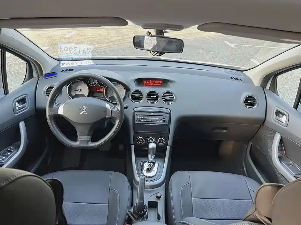 Peugeot 408 — миниатюра 4