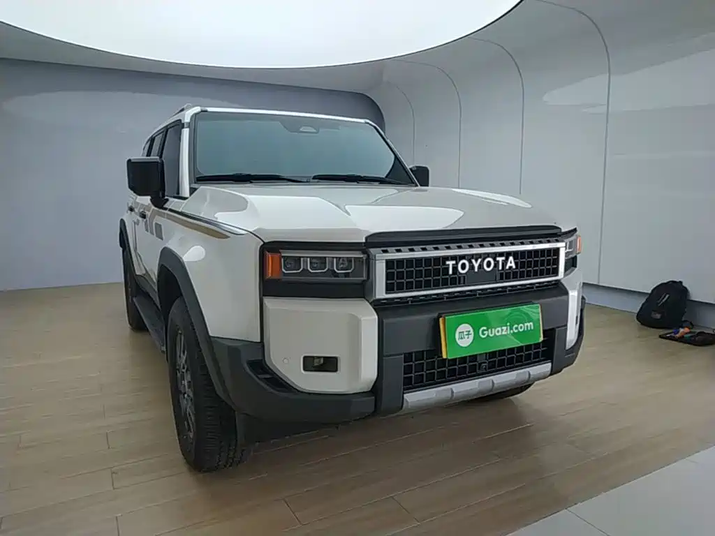 Toyota Land Cruiser Prado 2025 2.4T TX 5 мест