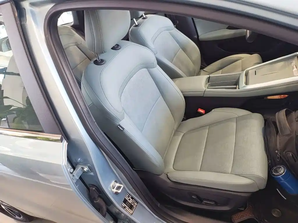 Roewe D6 — миниатюра 25