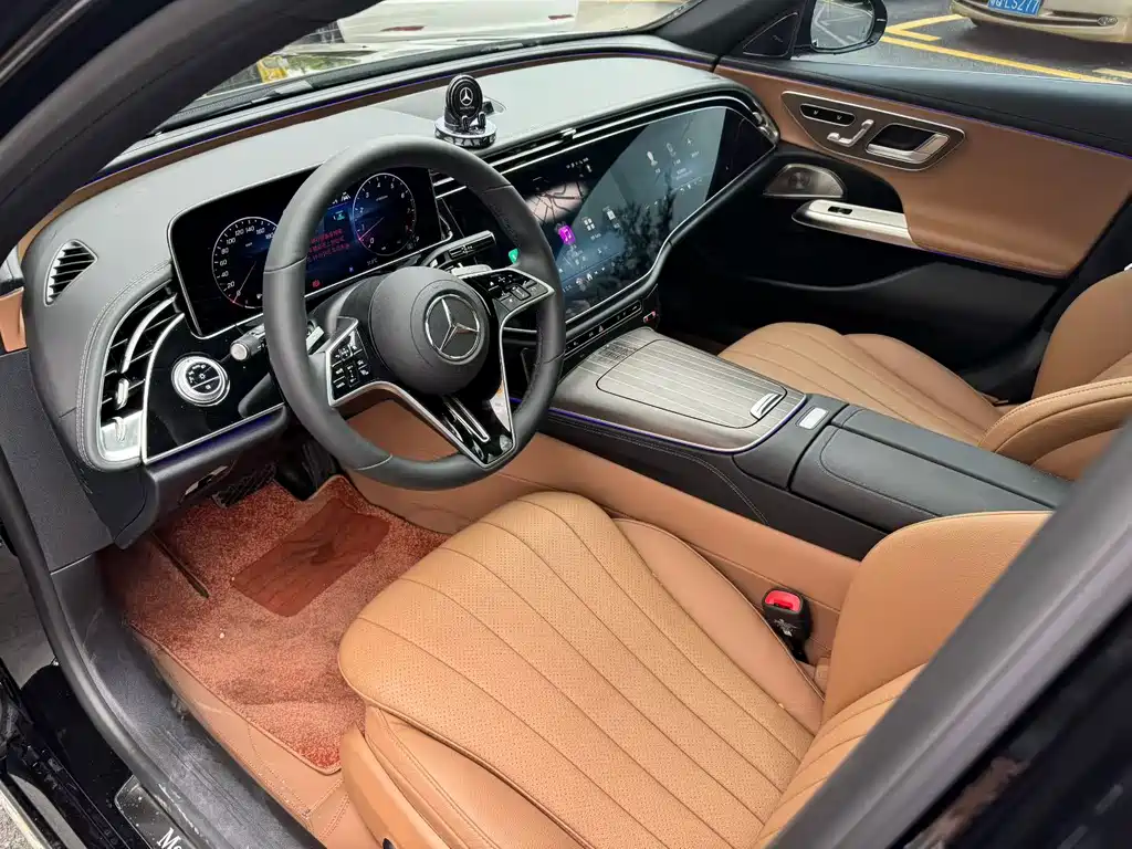 Mercedes-Benz E-Class — миниатюра 4