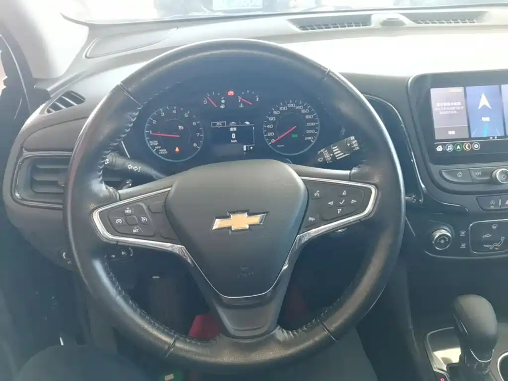 Chevrolet Equinox — миниатюра 11