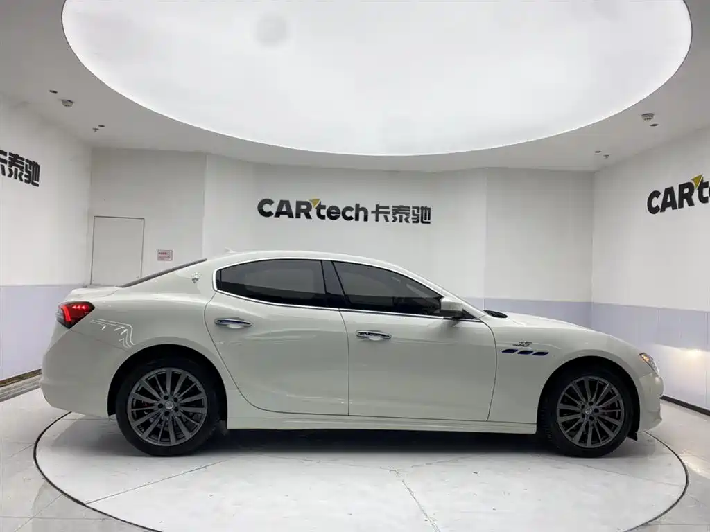 Maserati Ghibli 2022 2.0T GT
