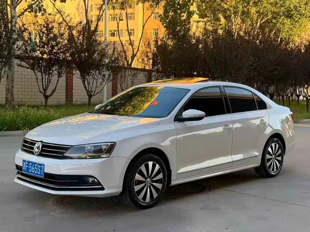 Volkswagen Sagitar — миниатюра 3