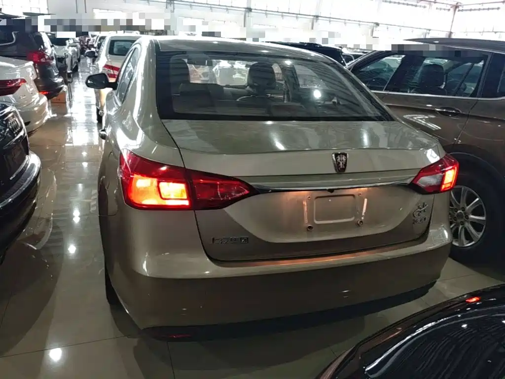 Roewe 360 — миниатюра 6