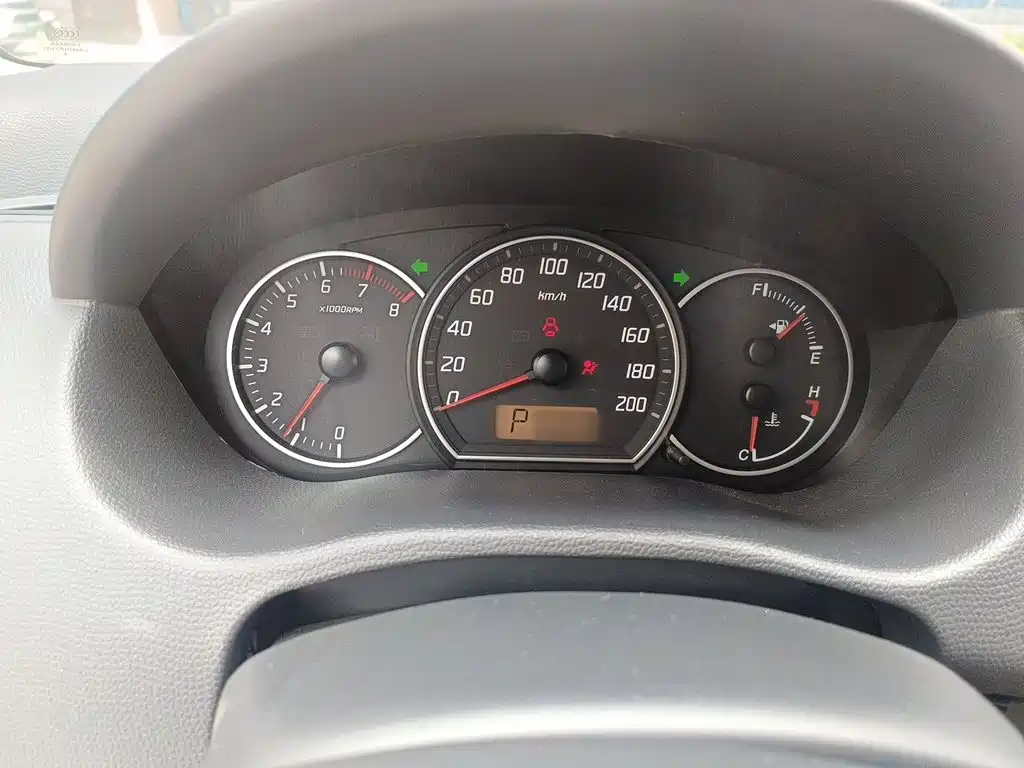 Suzuki Swift — миниатюра 4