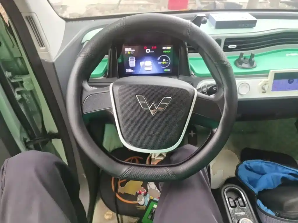 Wuling MINIEV — миниатюра 11
