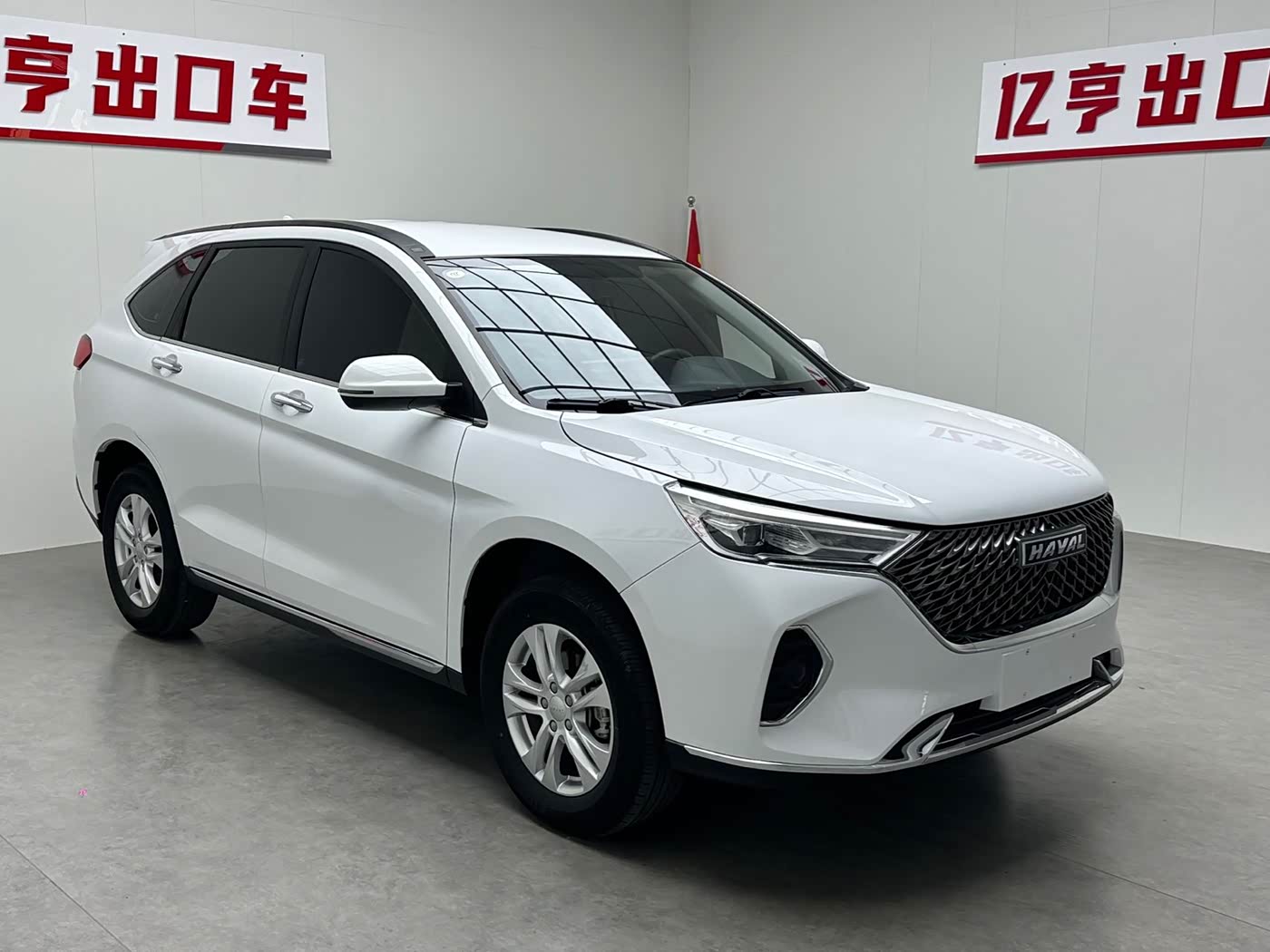 Haval Haval M6 1.5 л 2022 г. Белый, пробег 34000 км