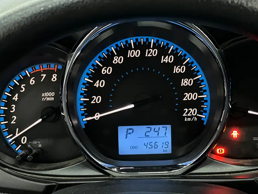 TOYOTA YARIS L ZHIXUAN