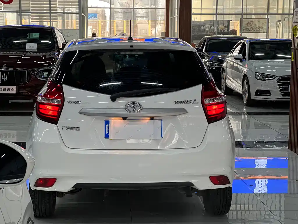TOYOTA YARIS L ZHIXUAN