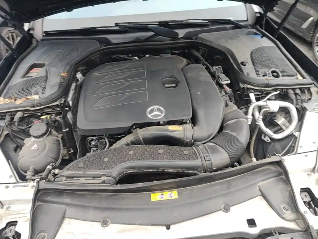 Mercedes-Benz E-Class — миниатюра 25