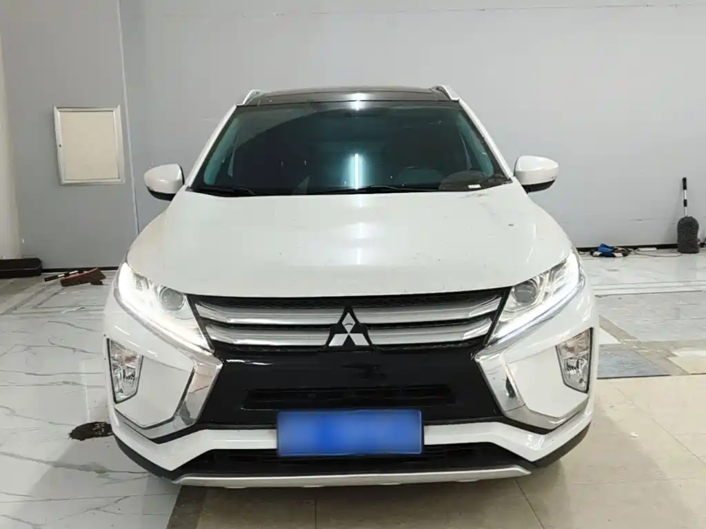 Mitsubishi Eclipse Cross — миниатюра 3