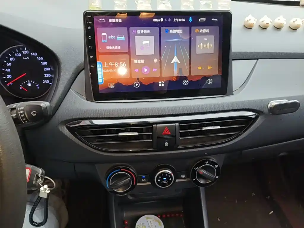 Hyundai Elantra — миниатюра 13