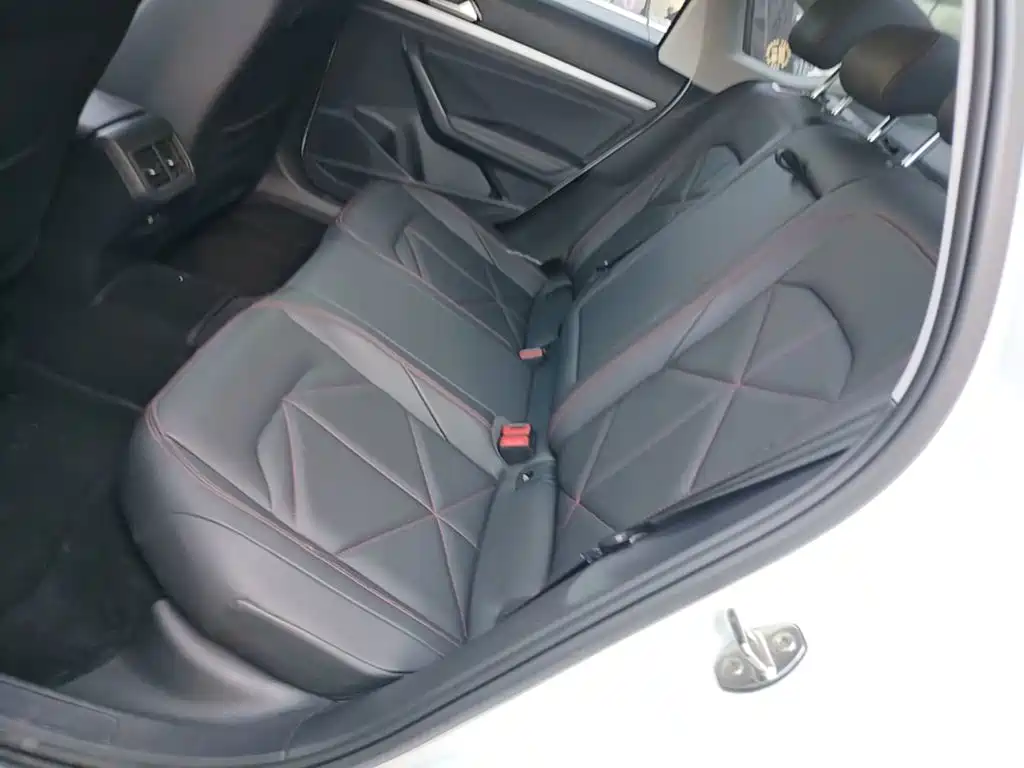 Volkswagen Lavida — миниатюра 17