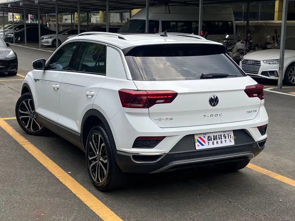 Volkswagen T-Roc — миниатюра 6