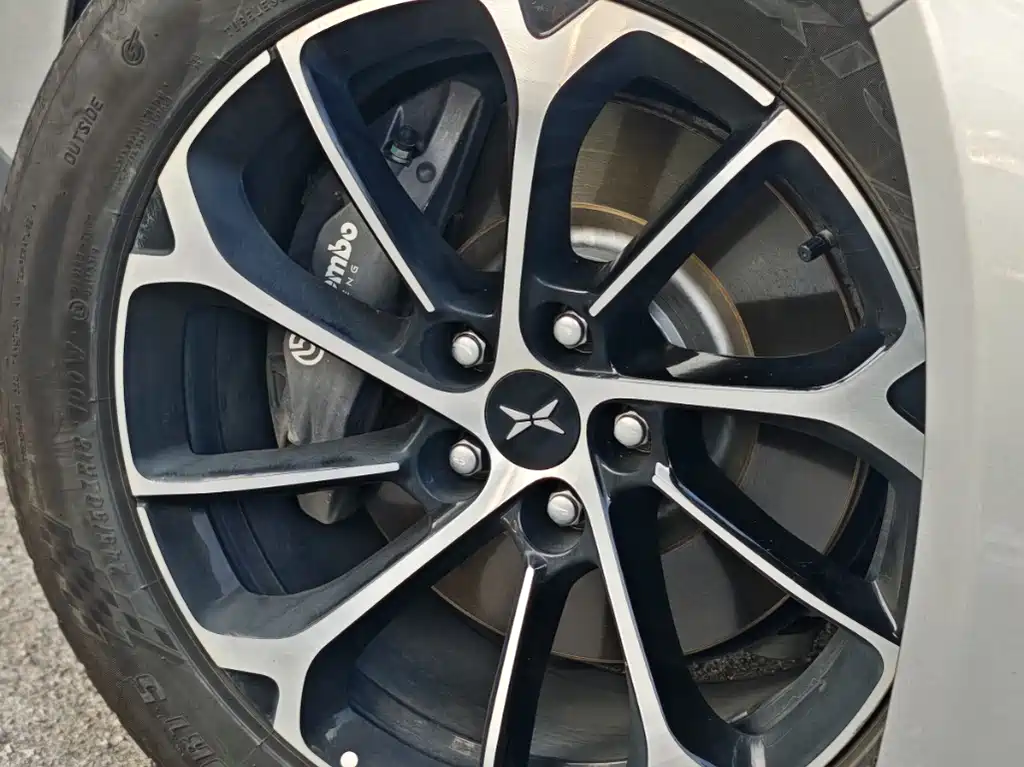 XPeng P7 — миниатюра 15